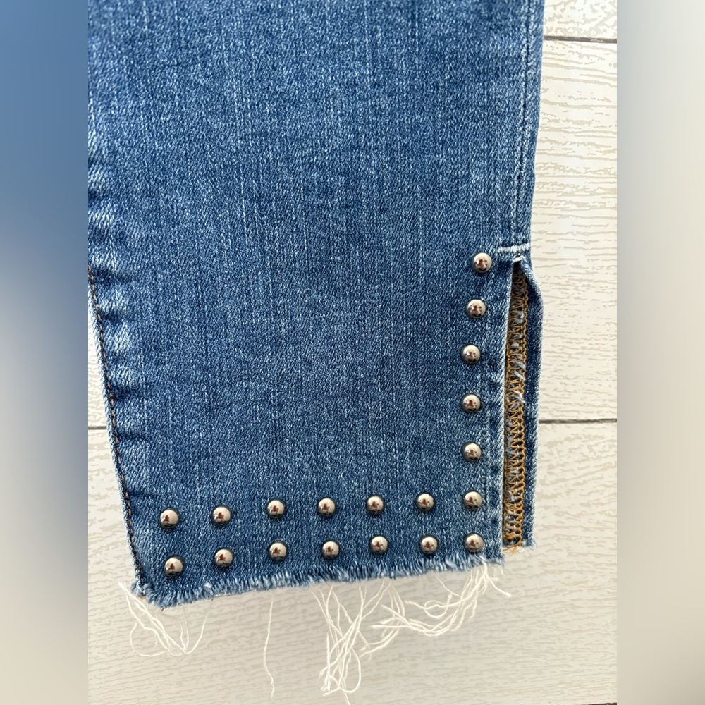 Frame Le High Skinny Stud Raw Split Hem Jeans, Size 28 - Picture 5 of 12